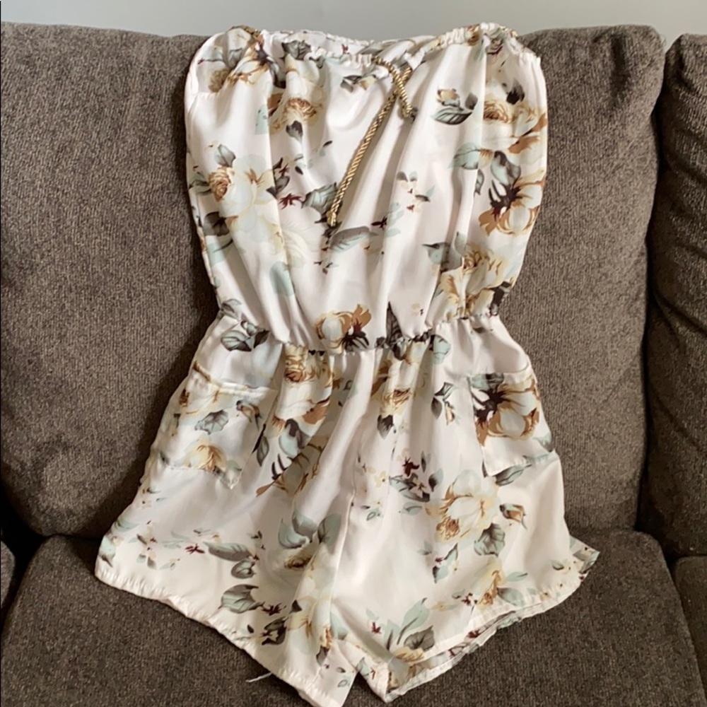 Clothing - Picture 2 of 3